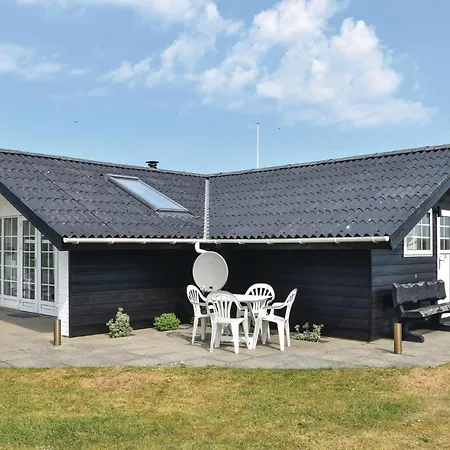 Stunning In Ringkobing With Kitchen Holiday home