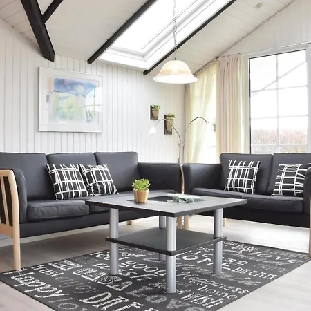 Holiday home Stunning In Ringkobing With Kitchen *