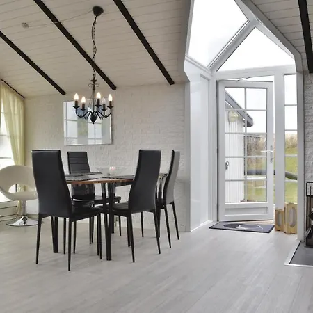 Stunning In Ringkobing With Kitchen