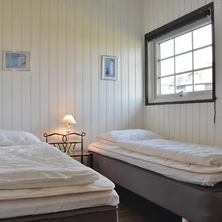 Holiday home Stunning In Ringkobing With Kitchen